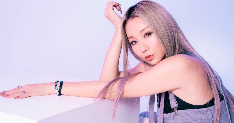 倖田來未が第2子妊娠中なのにノースリーブ姿とか、マジで妊婦とは思えんww